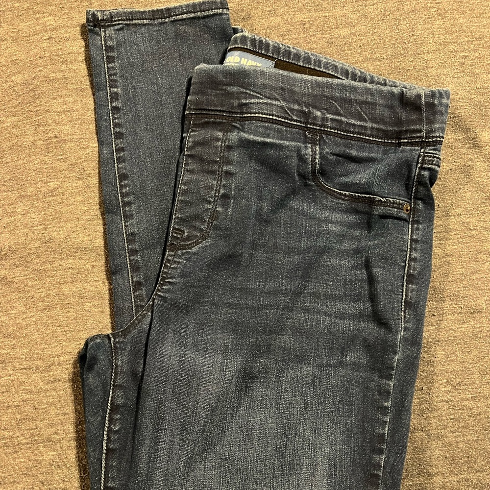 Old Navy Size 14 Dark Washed Mid Rise Stretch Jean